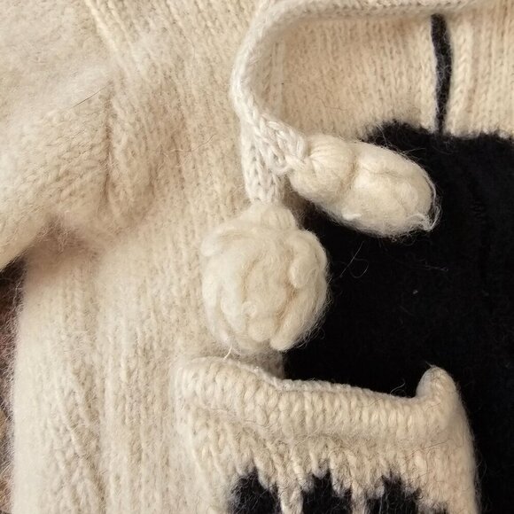 Northern Lifestyles Canada Hand Knitted Wool Bear Hoodie Jacket M - Picture 7 of 11